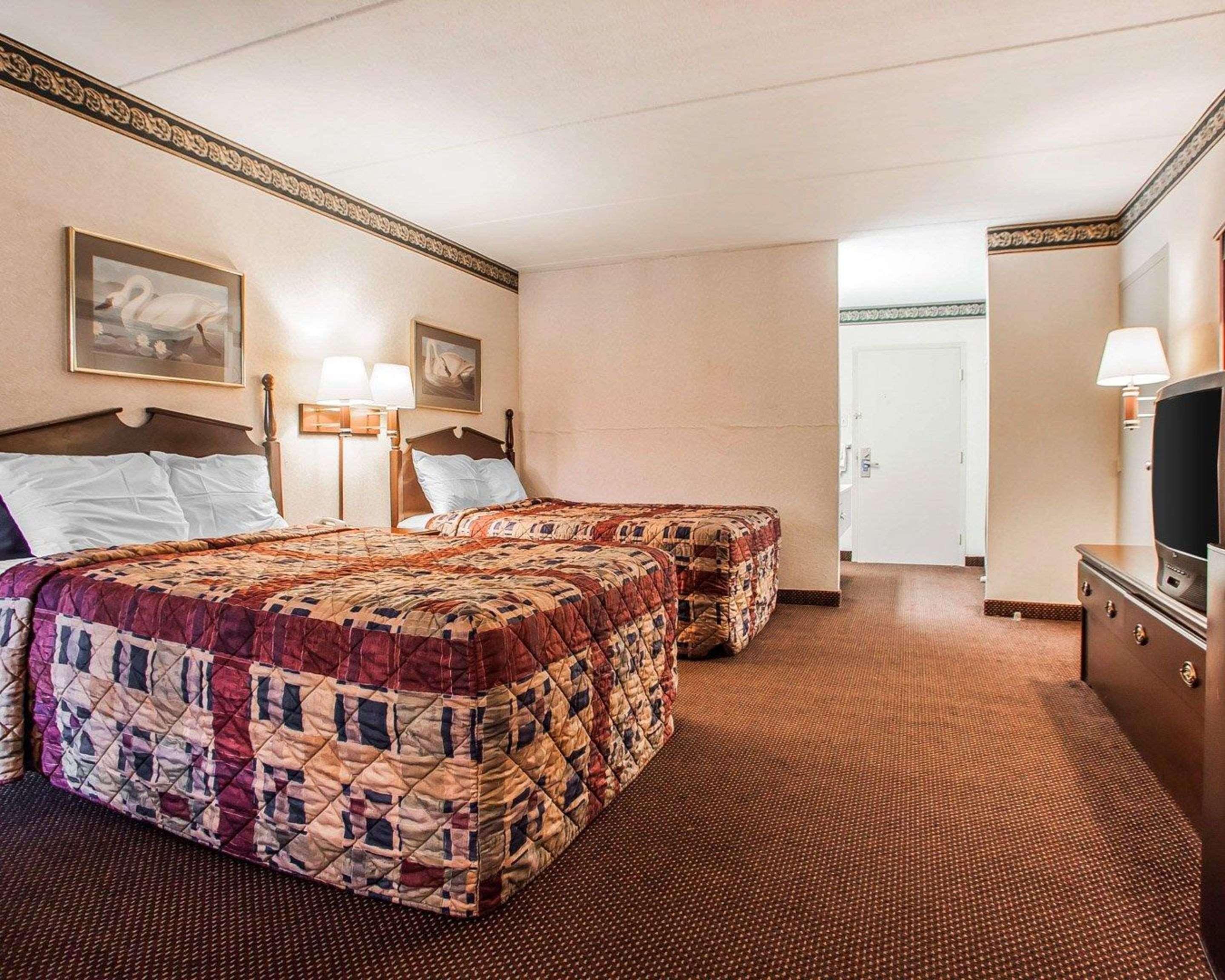 Red Roof Inn Редінг Екстер'єр фото
