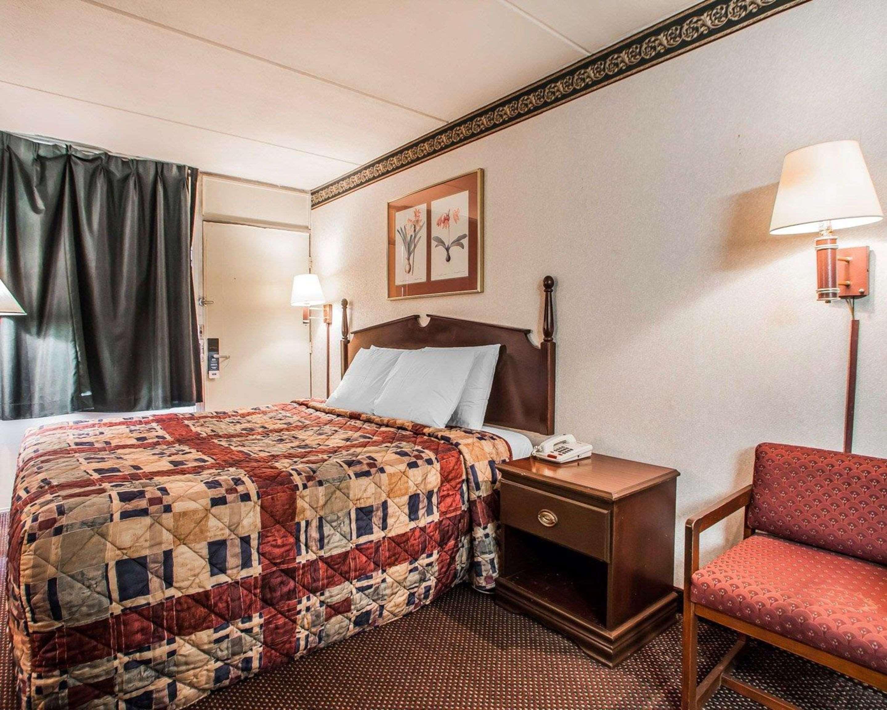 Red Roof Inn Редінг Екстер'єр фото