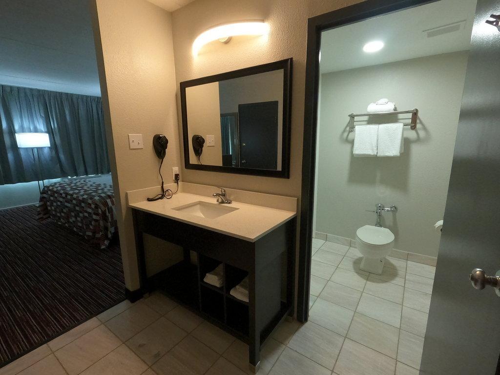 Red Roof Inn Редінг Екстер'єр фото
