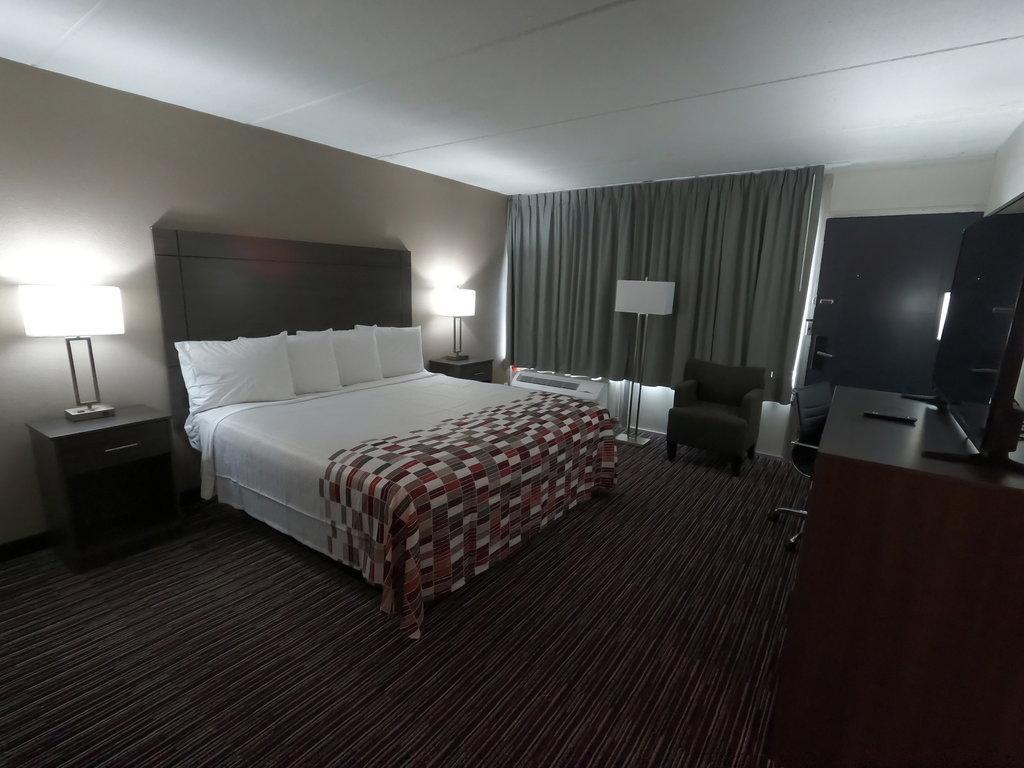Red Roof Inn Редінг Екстер'єр фото