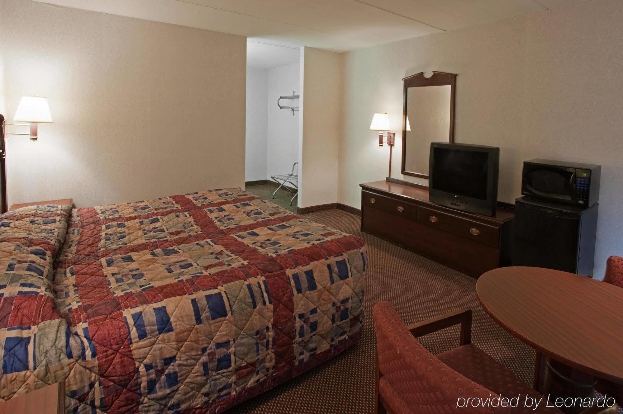 Red Roof Inn Редінг Номер фото